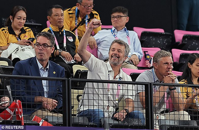 The 56-year-old Danish monarch was cheering for Danes Kim Astrup and Anders Skaarup Rasmussen, who played against Taiwanese Lee Yang and Wang Chi-Lin at the Olympic Games in Paris.