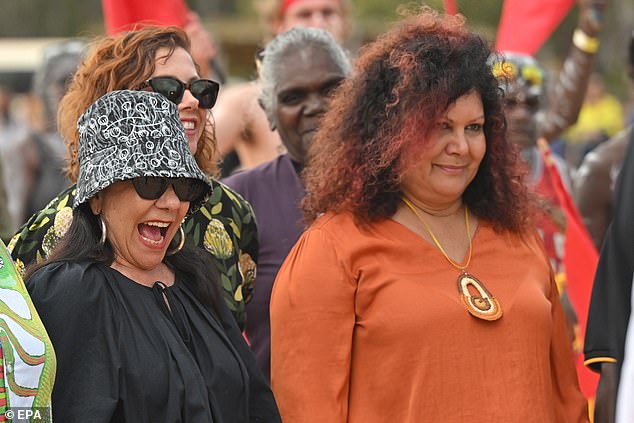 Outgoing Minister for Indigenous Australians Linda Burney (left) and newly appointed Malarndirri McCarthy (right)