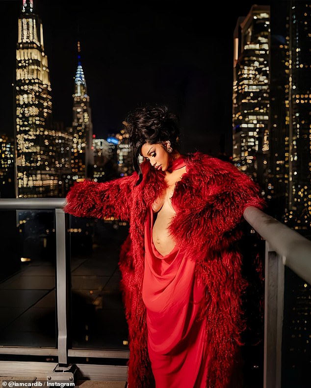 In her announcement, she displayed her baby bump in a deeply plunging red gown as she posed on a balcony at night