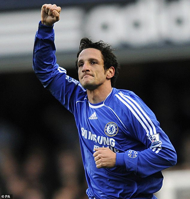 He spoke to Juliano Belletti, the former Chelsea defender who is now a coach at Barcelona's B team, before signing