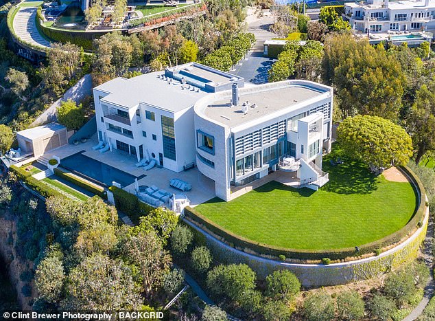 A few weeks ago, a guest house in Tom Hanks and Rita Wilson's beautiful Pacific Palisades mansion was broken into