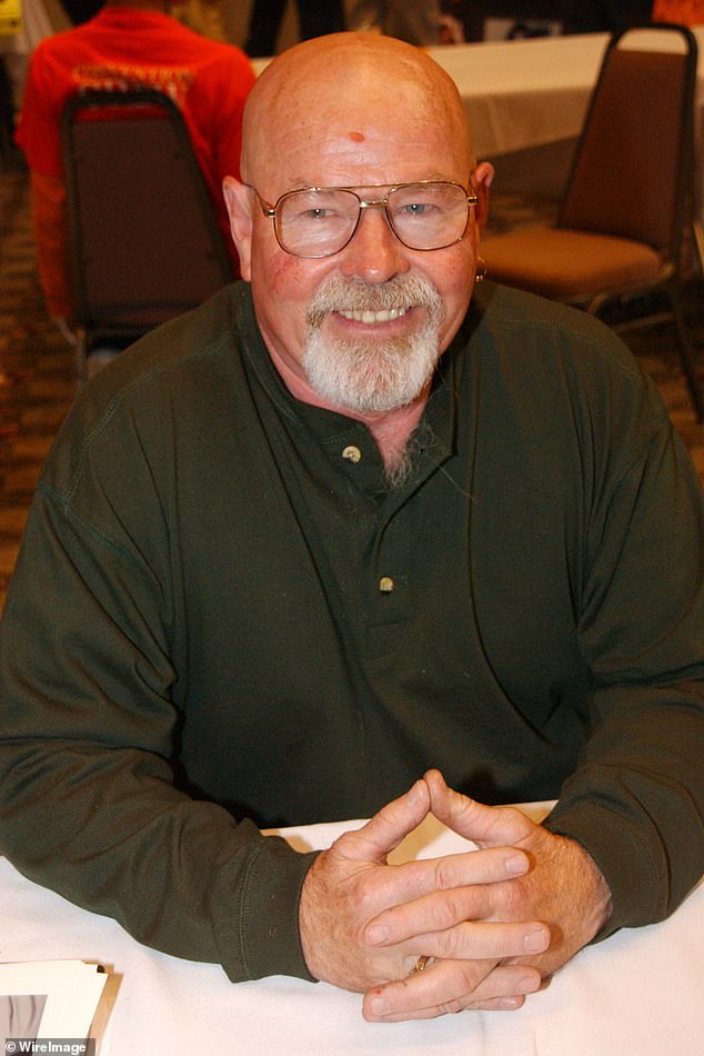 Cyphers was born on July 28, 1939, in Niagara Falls, New York, but eventually moved west, where he graduated from California State University, Los Angeles with a degree in theater arts.