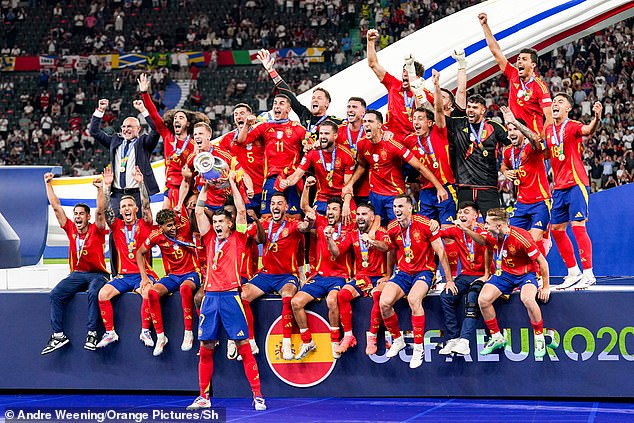 The duo had just helped Spain to victory over England in the European Championship final