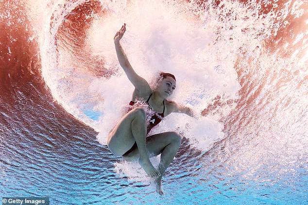 Gibson is seen underwater after one of her attempts during Wednesday's qualifying round