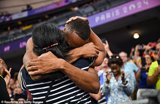 Hudson-Smith, who attempted suicide in 2021 after battling depression, was later comforted in the stands by his mother Cheryl