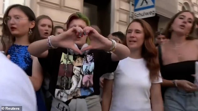 Taylor Swift fans shake it off in the streets of Vienna after concert is cancelled