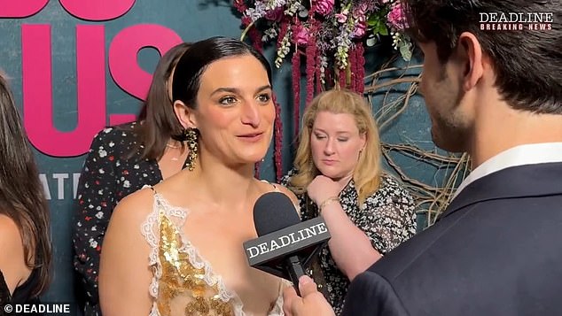 To make matters even more suspicious, actress Jenny completely dodged a question about Justin on the red carpet at the premiere on Tuesday night