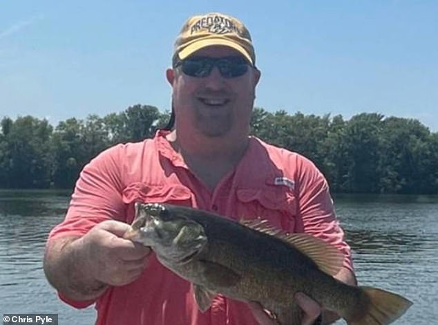 In his second month on JustAnswer, Pyle earned $1,000, half of which he gave to his wife to spend wherever she wanted in the mall. He spent his $500 at Bass Pro Shops in just 15 minutes