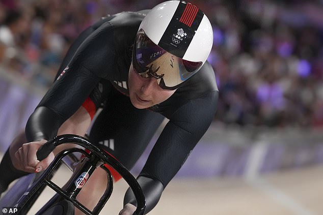 Emma Finucane hopes to reach the women's sprint 1/8 finals with Sophie Capewell