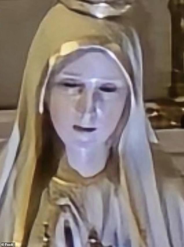 1723290882 196 Miracle in US church as Virgin Mary statue is filmed