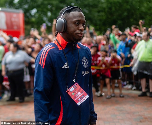 1723297659 859 Aaron Wan Bissaka set to join West Ham from Man United