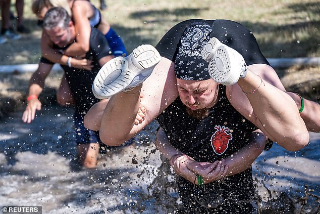 This is the fifth Tapiobicske women's carrying event