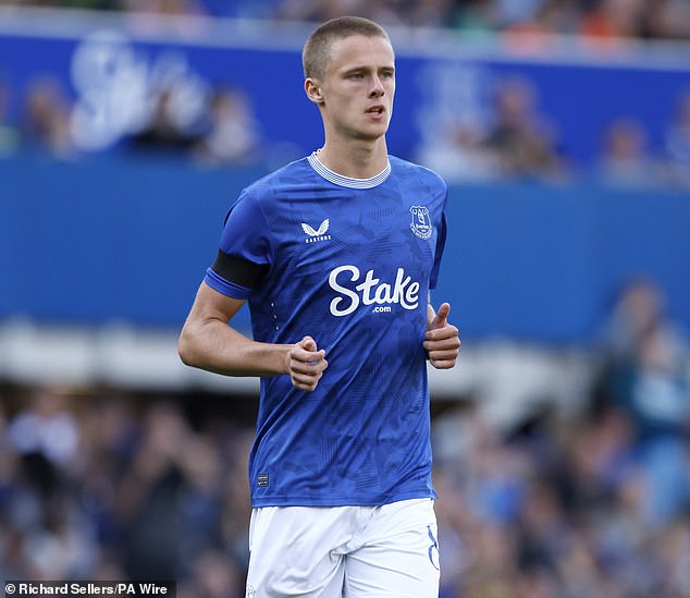 Teenage midfielder Harrison Armstrong impresses for Everton in pre-season