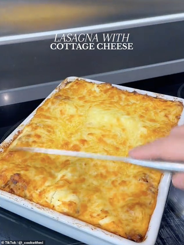 TikToker @_cookwithmi, who lives in London, made cottage cheese lasagna and said she 'jumped on the cottage cheese bandwagon and it did NOT disappoint'