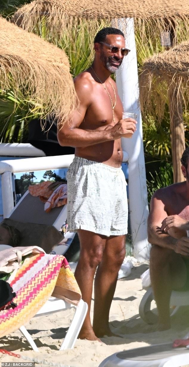 Meanwhile, Rio donned a pair of gray swim trunks and completed his beach look with trendy sunglasses and a gold chain.