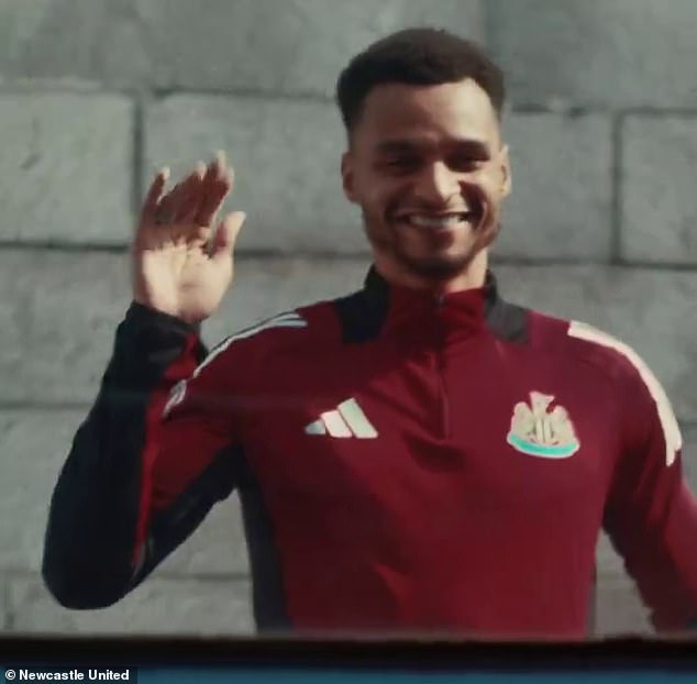 Jacob Murphy, who made his infamous swing, is one of the current Newcastle players in the video