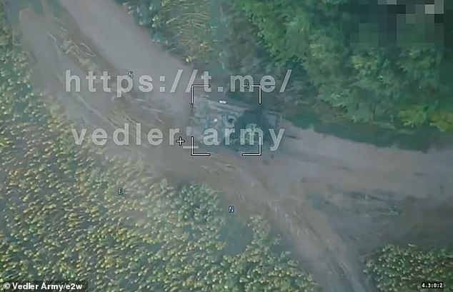 The photo shows the drone aiming at the tank, which is said to be a British Challenger 2