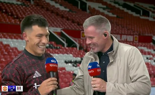 1723851506 144 Jamie Carragher and Lisandro Martinez share light hearted confrontation by comparing