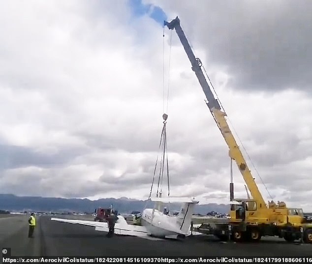 A crane was used to remove the U.S. Air Force plane that made an emergency landing at an airport in Bogotá, Colombia on Thursday