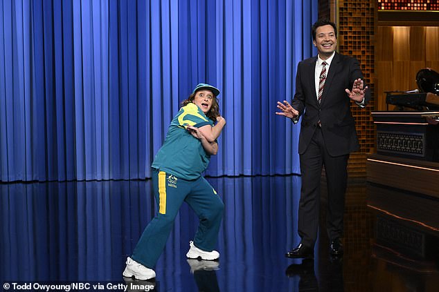 American talk show host Jimmy Fallon mocked her performance alongside comedienne Rachel Dratch