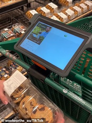 Before shopping, customers can unlock a tablet by scanning their Everyday Rewards card and placing it on a shopping cart