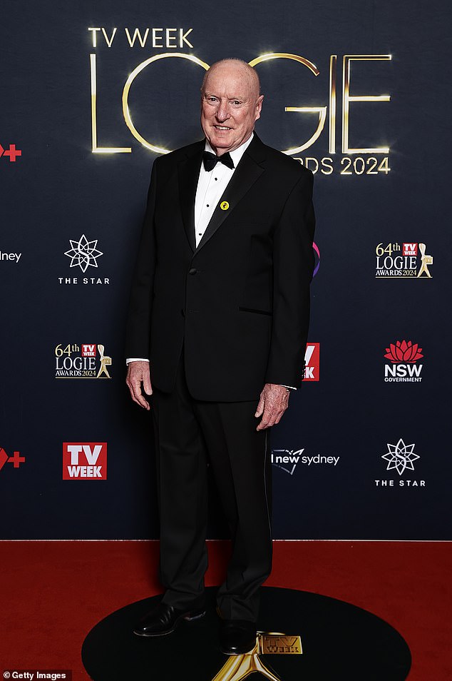 The veteran actor looked stunning in a tuxedo. On the lapel of his blazer, Meagher pinned a yellow badge advertising mental health charity Dancing With The Black Dog