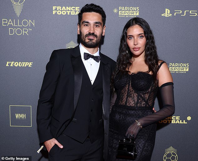 It was his dream move together with his wife Sara Arfaoui (right), but now it seems to be over again