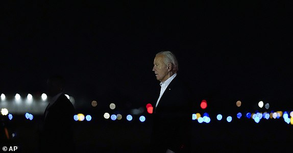 President Joe Biden arrives on Air Force One at Santa Barbara Municipal Airport in Santa Barbara, California, Tuesday, Aug. 20, 2024. (AP Photo/Stephanie Scarbrough)