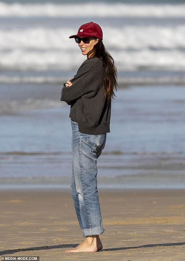 The brunette beauty later decided to hit the beach and enjoy the famous view of the city, which is worth millions of dollars