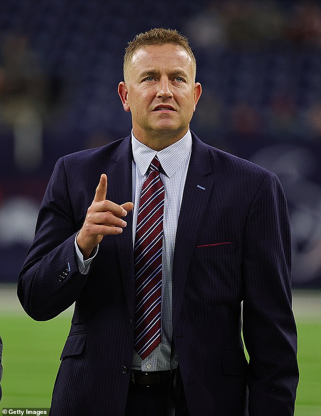 Kirk Herbstreit tweeted that he believed Leaf had been 'hacked' after criticism from Washington state