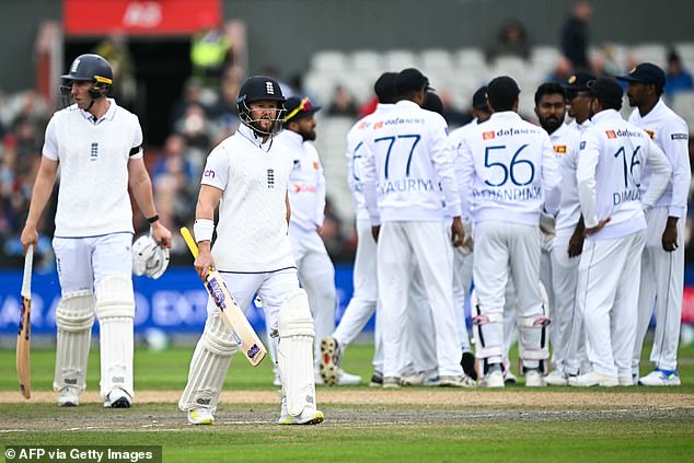 These England players are keen to attack early on, but it was clearly poor bowling conditions