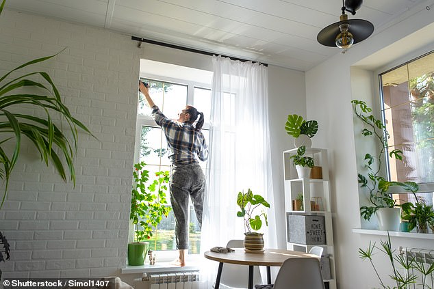 The tenant had to pay an additional amount for a cleaning at the end of the rental period (stock image)