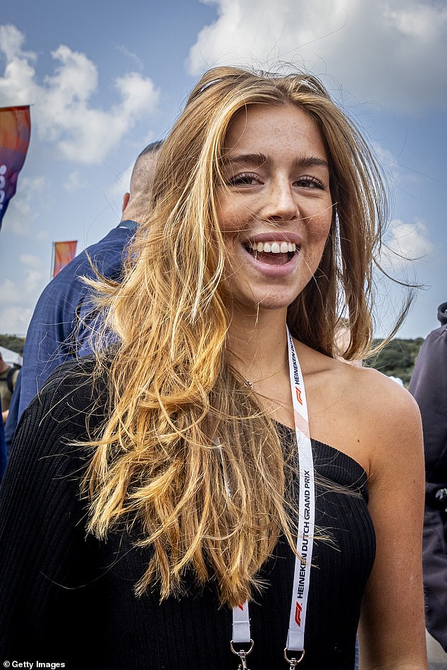 Princess Alexia opted for natural makeup like her mother and wore her fiery red locks loose in a wavy blow-dry