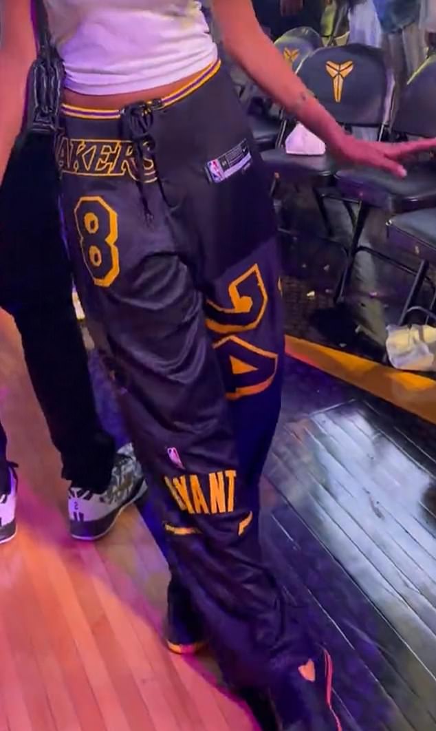 Juszczyk made the pants for Kobe's daughter on Mamba Day - the day dedicated to the late NBA legend on August 24