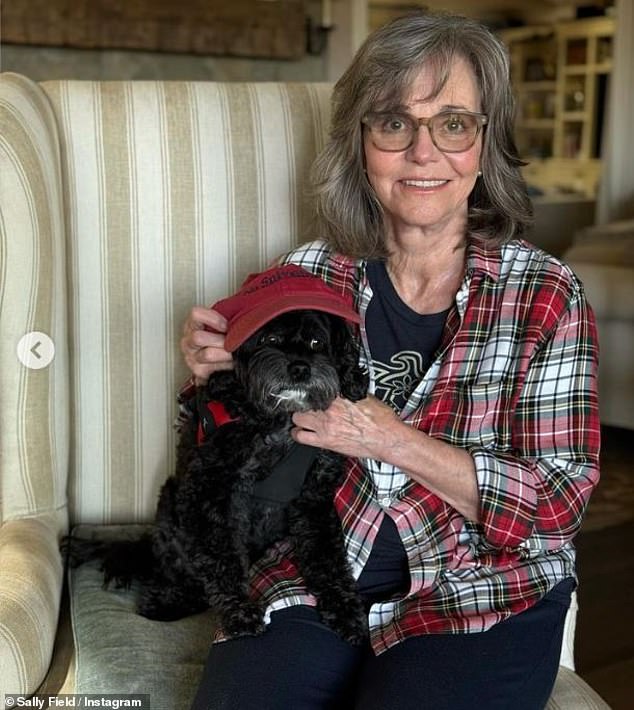 1724665848 938 Sally Field 77 returns to social media after being inspired