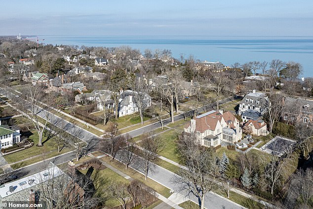 Meanwhile, second place went to Kenilworth, located on Chicago's north shore on the lake. Unlike Western Springs, it is right on Lake Michigan and the cost of living is much higher.