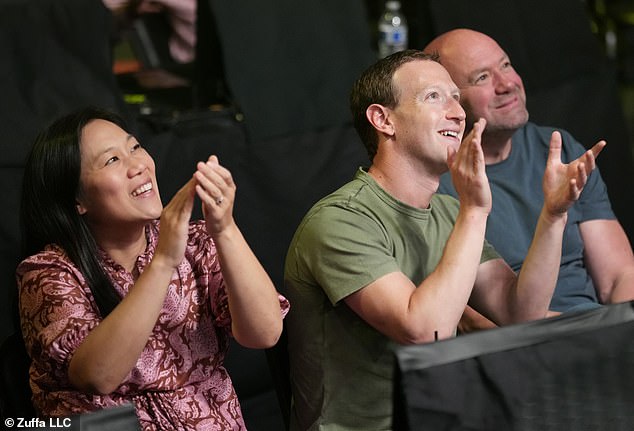 Zuckerberg (center), with his wife Priscilla Chan, enjoy a UFC fight with Trump fan and UFC President Dana White during the UFC Fight Night event on October 1, 2022 in Las Vegas