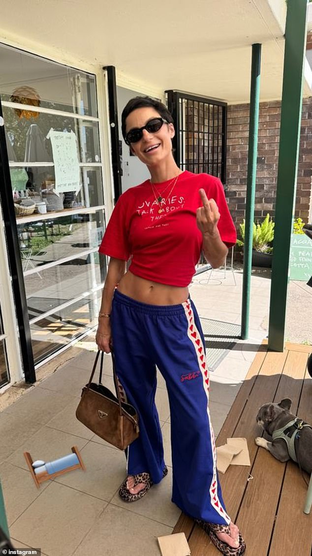 On Thursday, Ella took to her Instagram Stories and shared a photo of Domenica as they spent time together. Dom posed for the camera and gave Ella the middle finger in a cheeky gesture