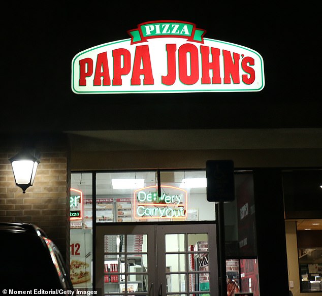 She gave herself a 'gorgeous' five-star rating before revealing how much she enjoyed the Papa John's meal