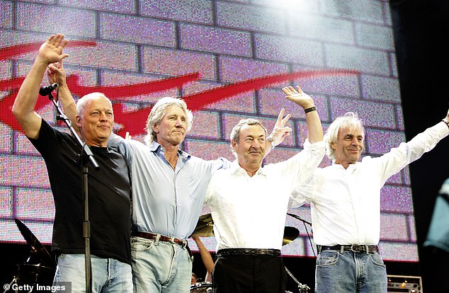 David Gilmour, Roger Waters, Nick Mason and Rick Wright of the band Pink Floyd on stage at "Live 8 London" in Hyde Park on July 2, 2005 in London