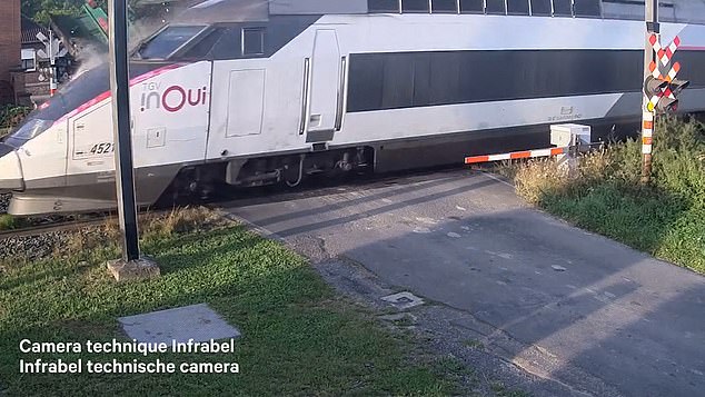 The TGV, en route from Lille (France) to Brussels (Belgium), collided with the stationary vehicle