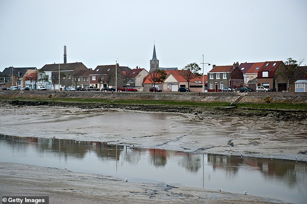 Residents of Grand-Fort-Philippe, located between Calais and Dunkirk, have been living peacefully for years with migrants hoping to cross the Channel