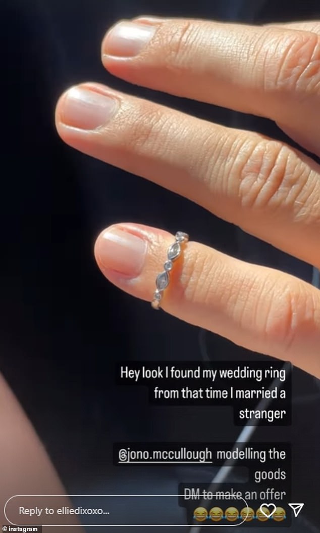 Alongside a photo of Jono's finger with the diamond ring Ben gave her at their MAFS wedding, Ellie wrote some cheeky words