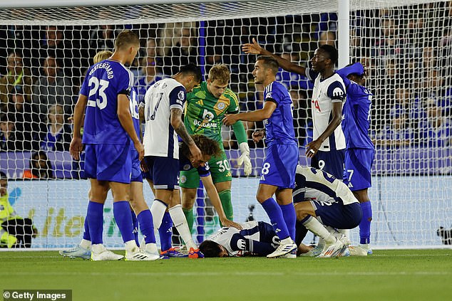 Rodrigo Bentancur was knocked out after a clash of heads, leaving both players visibly concerned