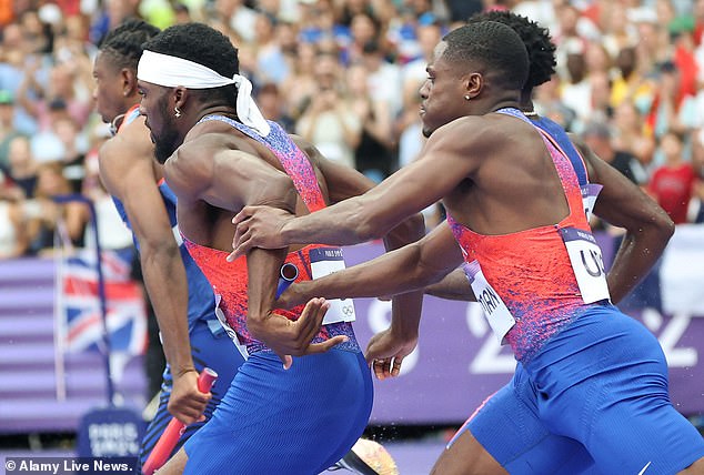 The US was hit hard again by a botched baton handover in the men's 4x100m final