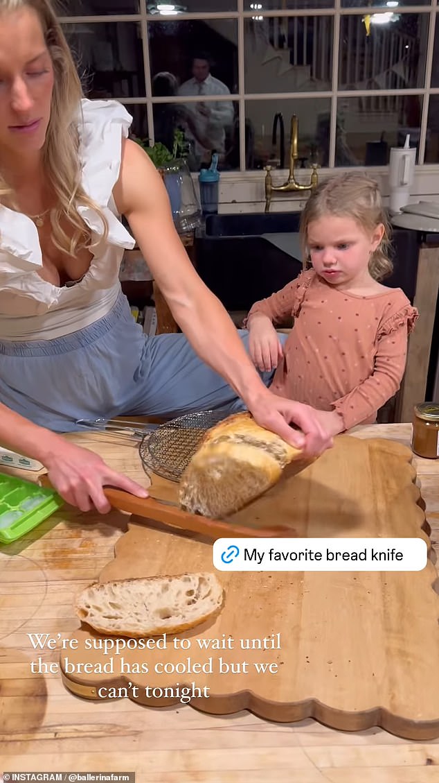 The influencer shared a link to her 'favorite bread knife'