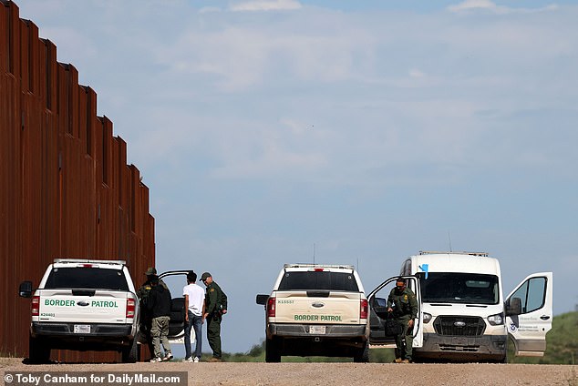 The border patrol eventually captured the group of men from Asia