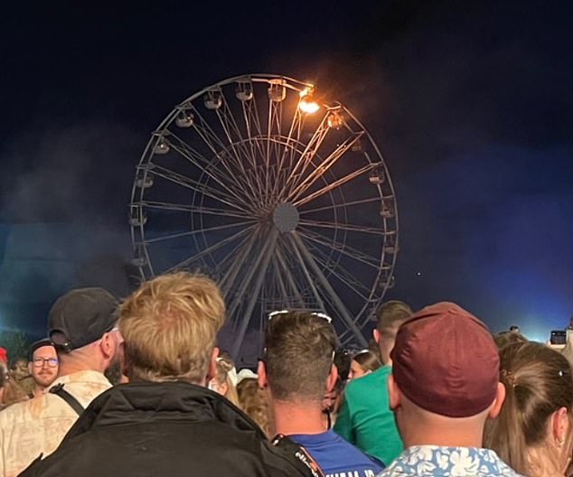 Burning carriage on the Ferris wheel at the Highfield Festival in Leipzig