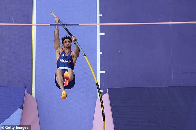 Anthony Ammirati failed to qualify for the men's pole vault after his manhood hit the bar