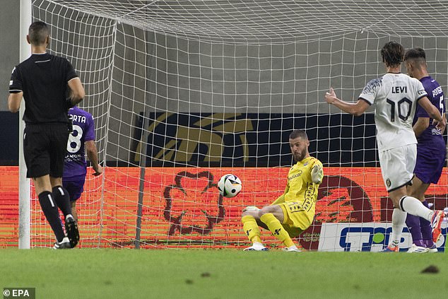 De Gea has had a difficult start at Fiorentina after their 3-3 draw with Puskas last week